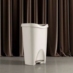 Brim Step On Trash Can